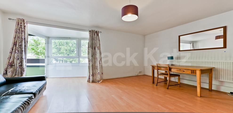 			UNDER OFFER , 1 Bedroom, 1 bath, 1 reception Apartment			 Temple House Este Road, Clapham Junction